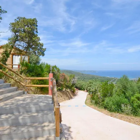 U Pirellu Kemping 4*