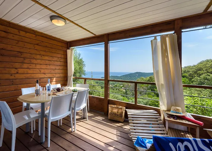 キャンプ場 U Pirellu ポルトヴェッキオ